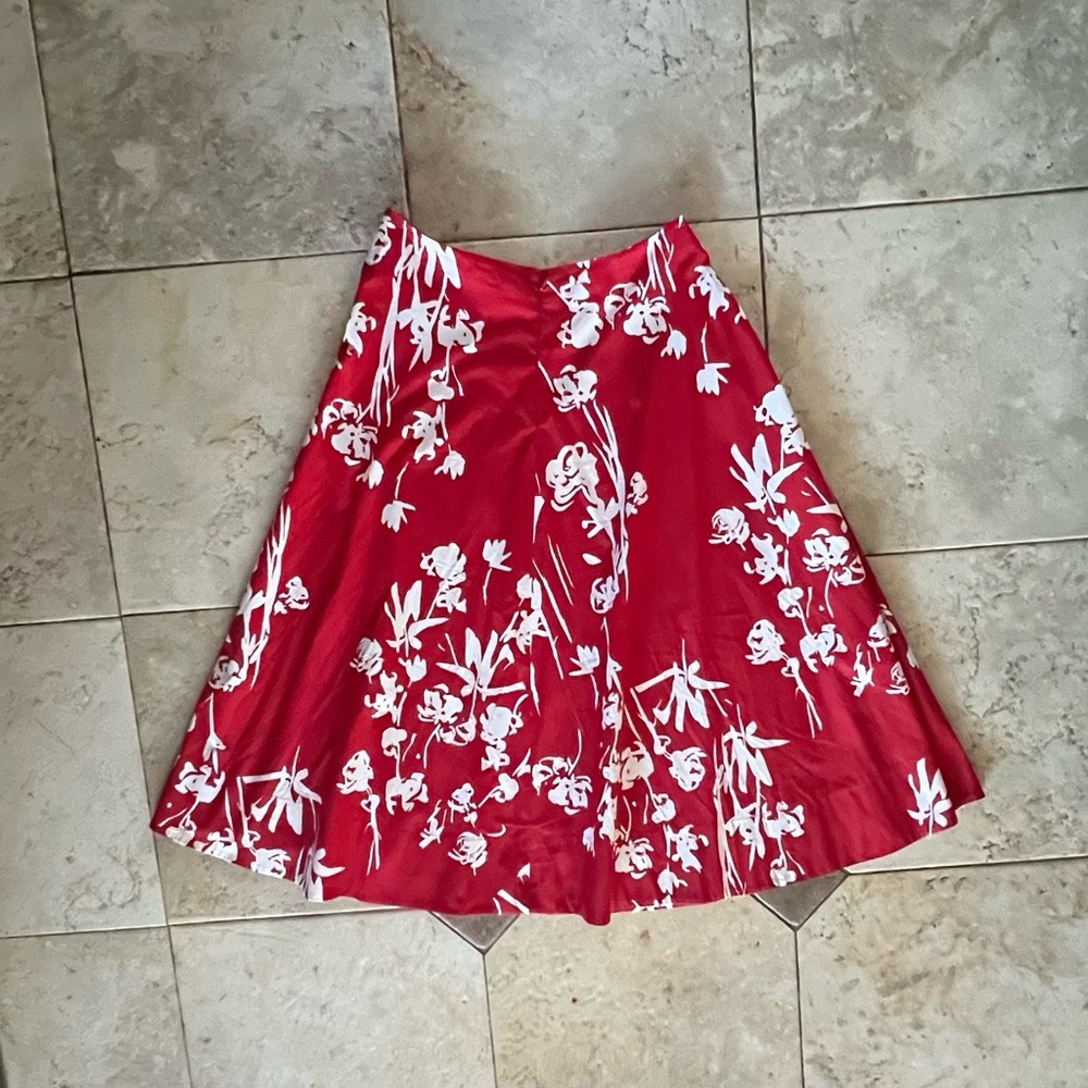 NWOT MARELLA Red and White Floral A-Line Skirt
